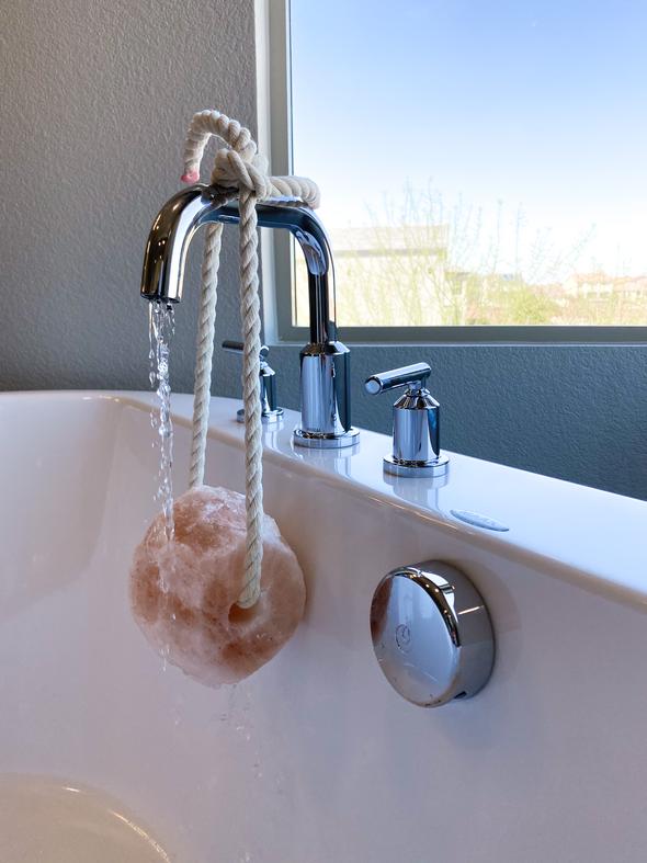 Pink Himalayan Bath Salt Rock