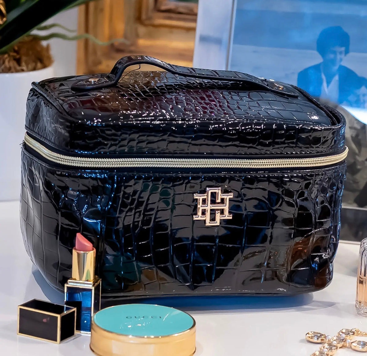 Hampton Train Case
