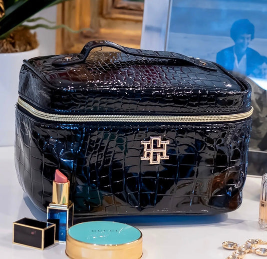 Hampton Train Case
